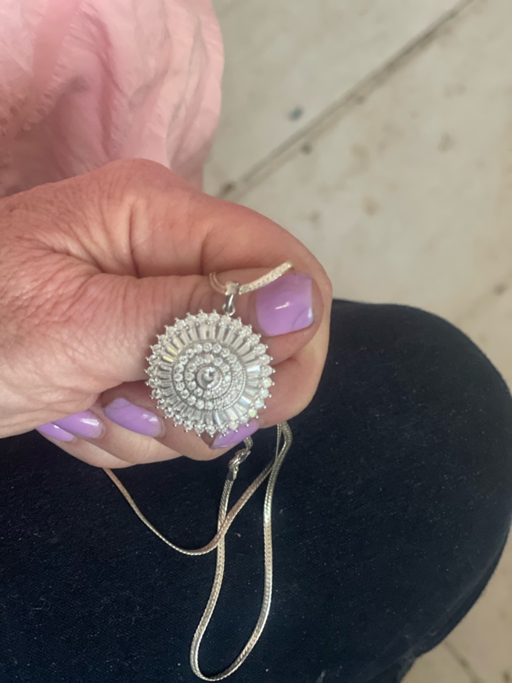 Elegant Silver Pendant Necklace
